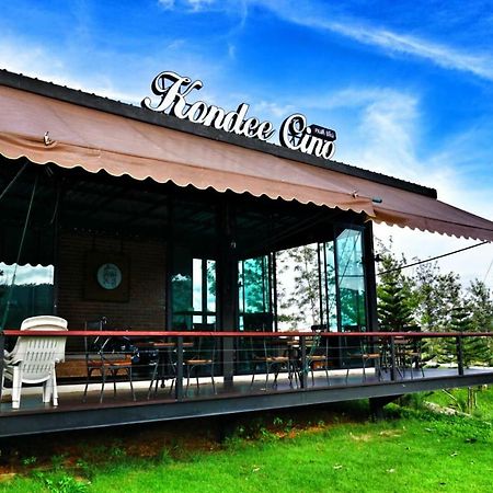 Kondee Cino Cafe & Glamping Hotell Khao Kho Exteriör bild