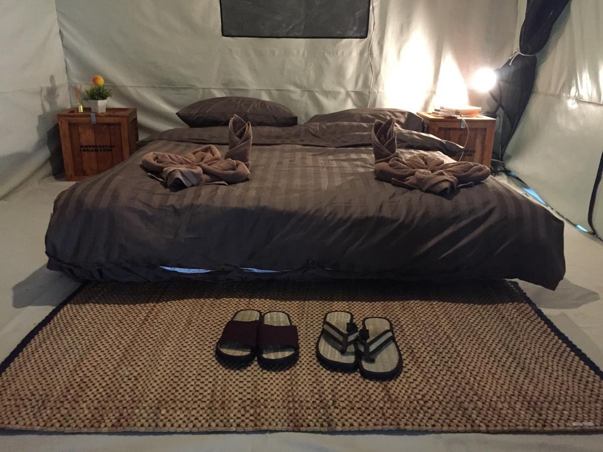 Kondee Cino Cafe & Glamping Hotell Khao Kho Exteriör bild