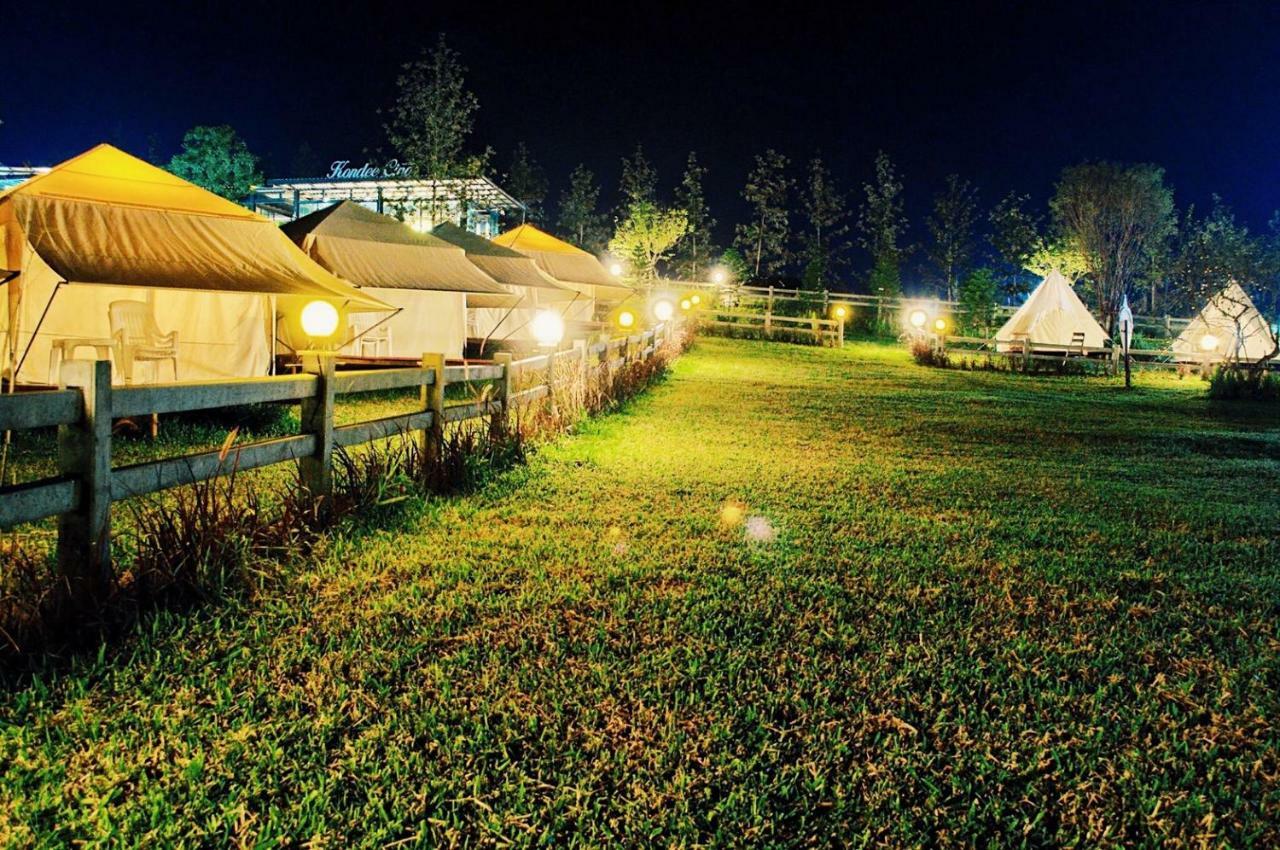 Kondee Cino Cafe & Glamping Hotell Khao Kho Exteriör bild