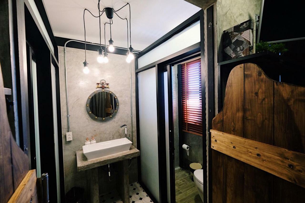 Kondee Cino Cafe & Glamping Hotell Khao Kho Exteriör bild